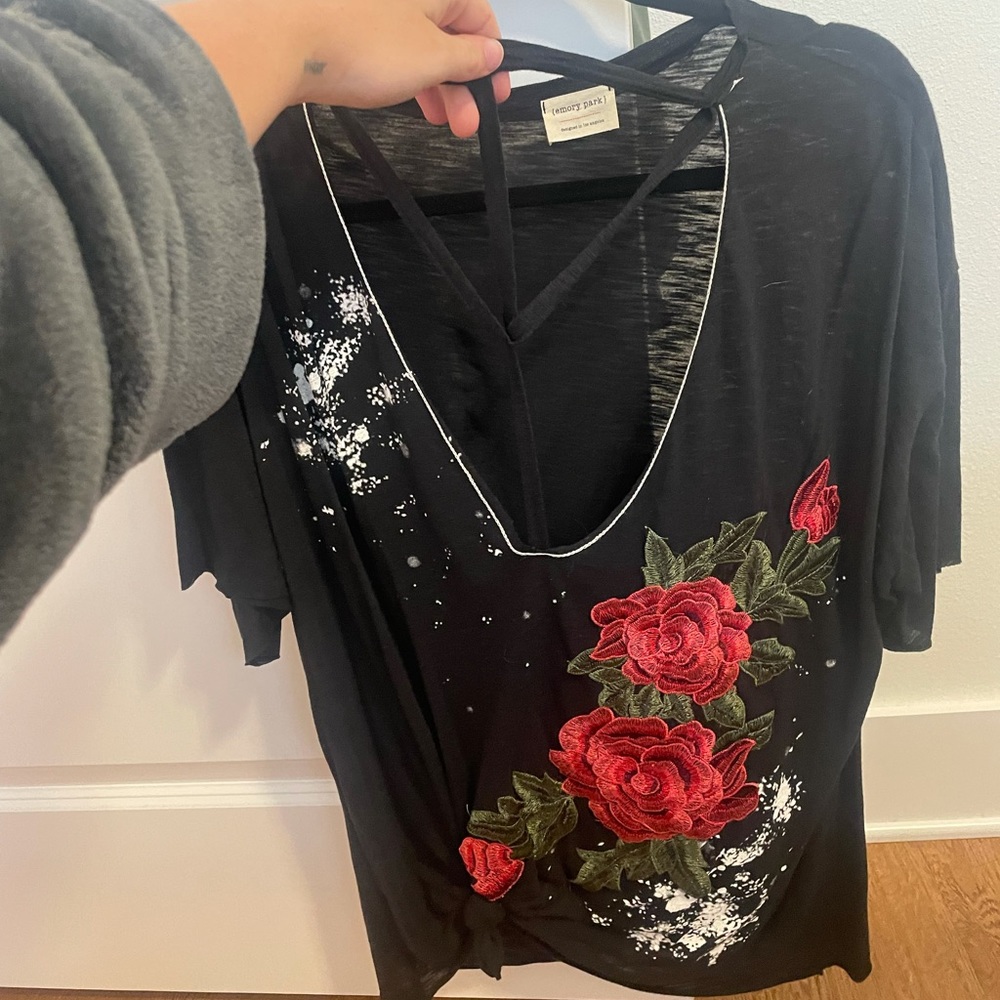 Emory Park, OSFA, Black top w/ roses